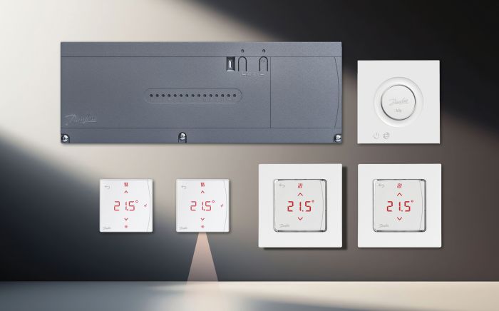 Кімнатний вбудований терморегулятор Danfoss Icon2™ 24V RT  (088U2125)